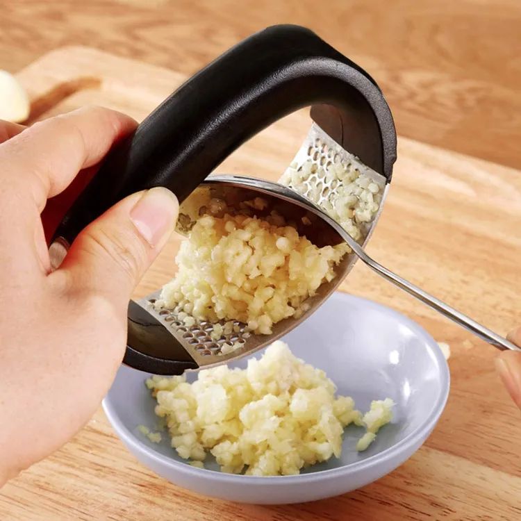 Stainless Steel Garlic Press Rocker – Manual Crusher & Chopper Tool